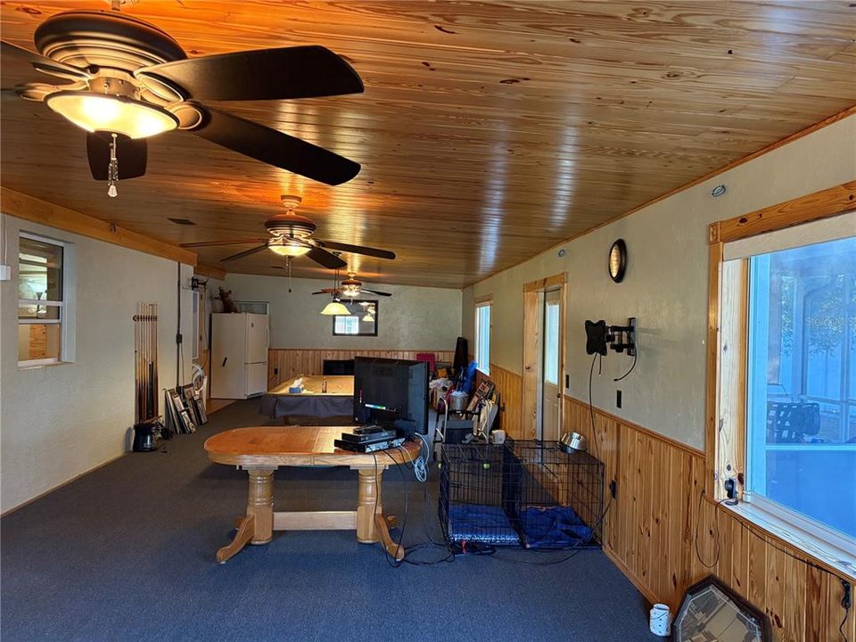 For Sale: $398,800 (3 beds, 2 baths, 1494 Square Feet)