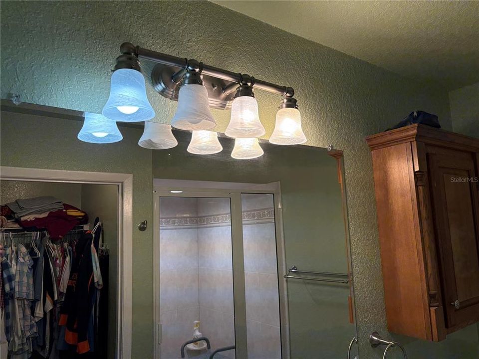 For Sale: $398,800 (3 beds, 2 baths, 1494 Square Feet)