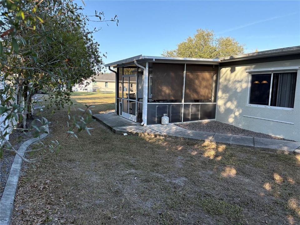 For Sale: $398,800 (3 beds, 2 baths, 1494 Square Feet)