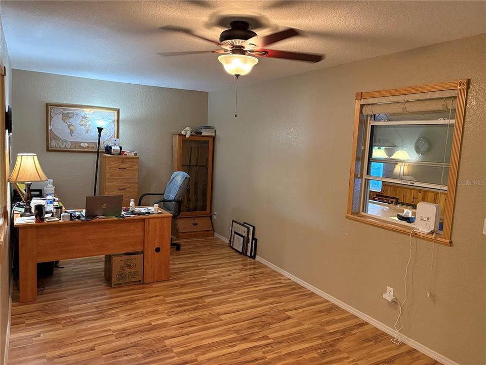 For Sale: $398,800 (3 beds, 2 baths, 1494 Square Feet)