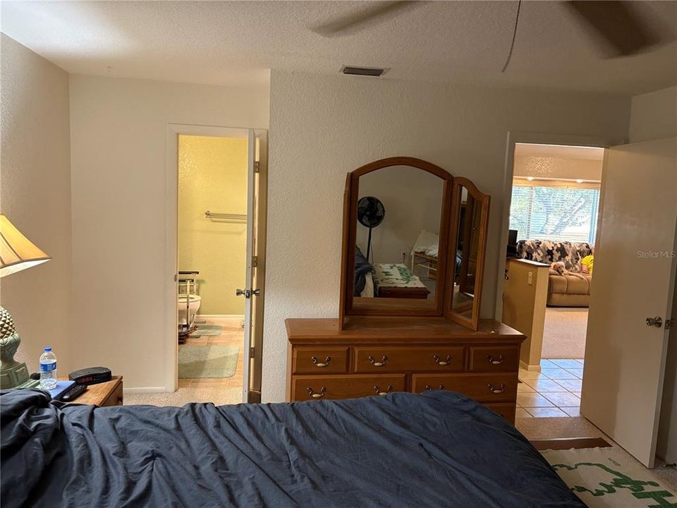 For Sale: $398,800 (3 beds, 2 baths, 1494 Square Feet)