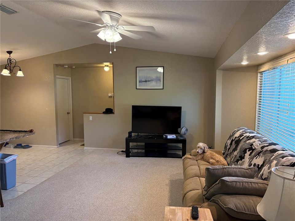 For Sale: $398,800 (3 beds, 2 baths, 1494 Square Feet)