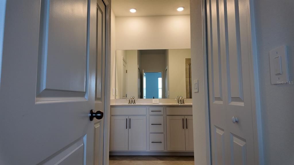 В аренду: $1,900 (3 спален, 2 ванн, 1879 Квадратных фут)