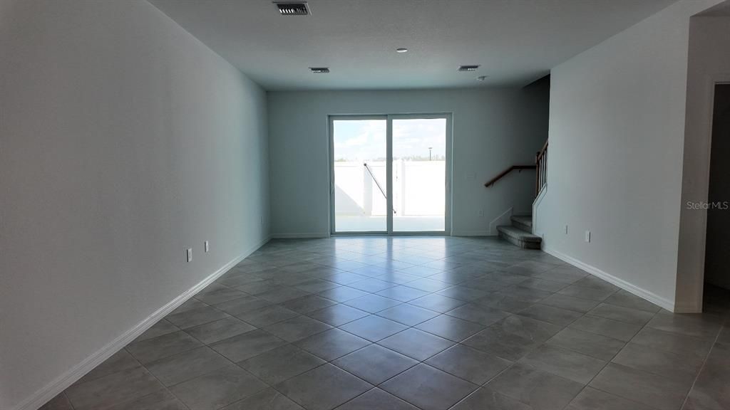 В аренду: $1,900 (3 спален, 2 ванн, 1879 Квадратных фут)