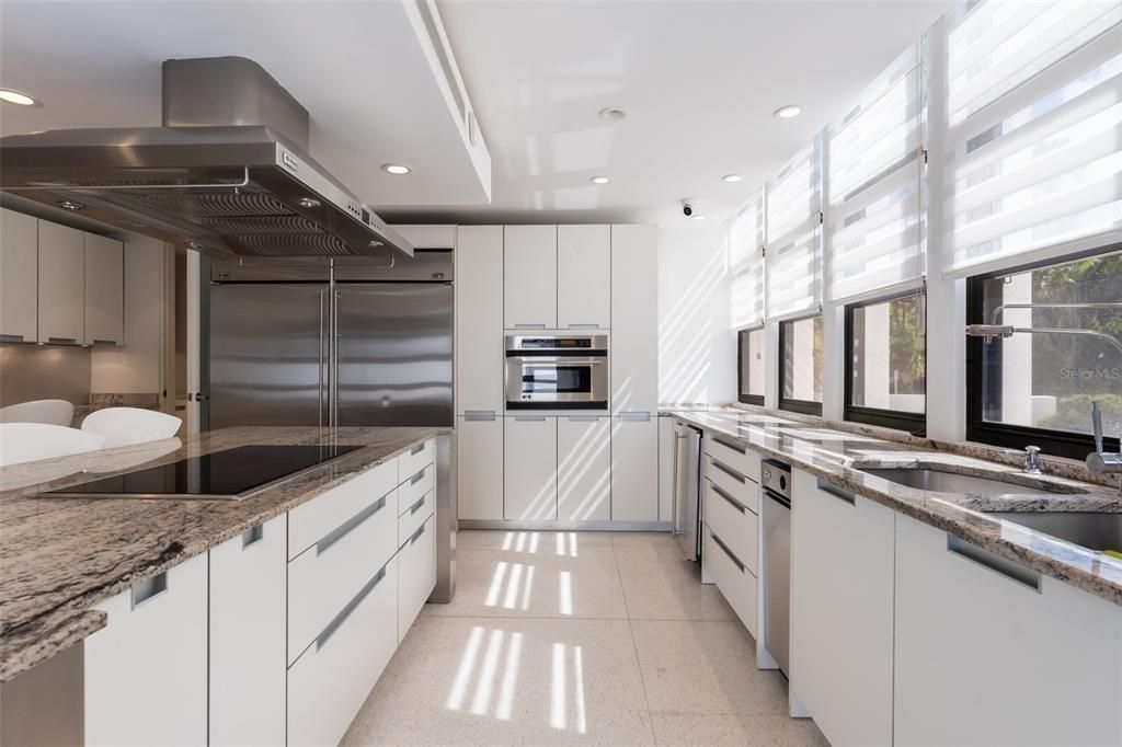 待售: $3,500,000 (7 贝兹, 8 浴室, 7874 平方英尺)