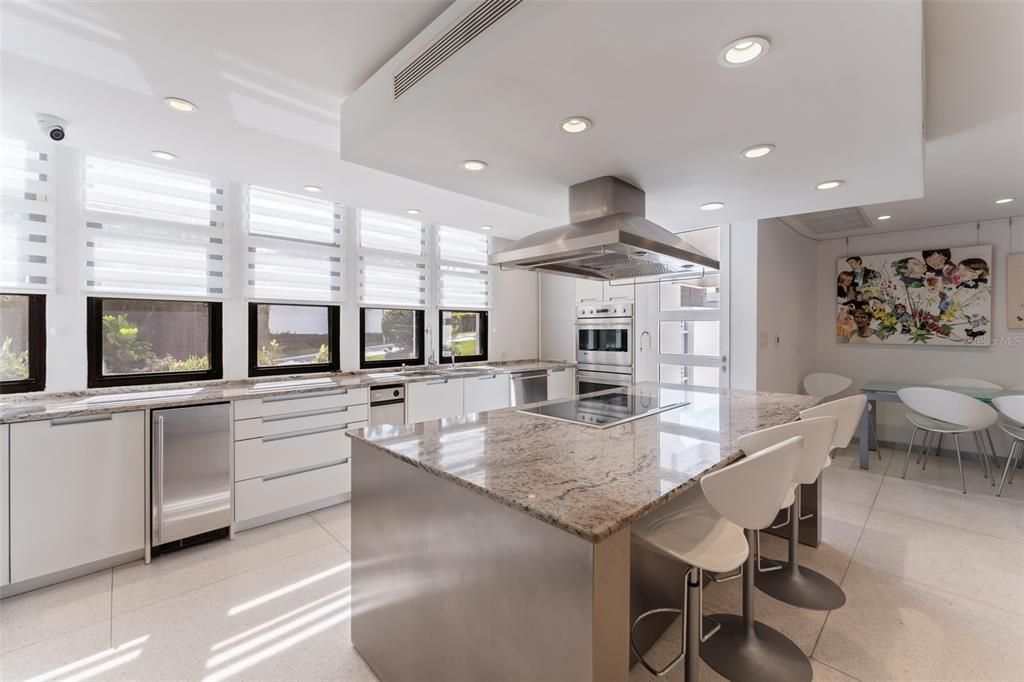 待售: $3,500,000 (7 贝兹, 8 浴室, 7874 平方英尺)