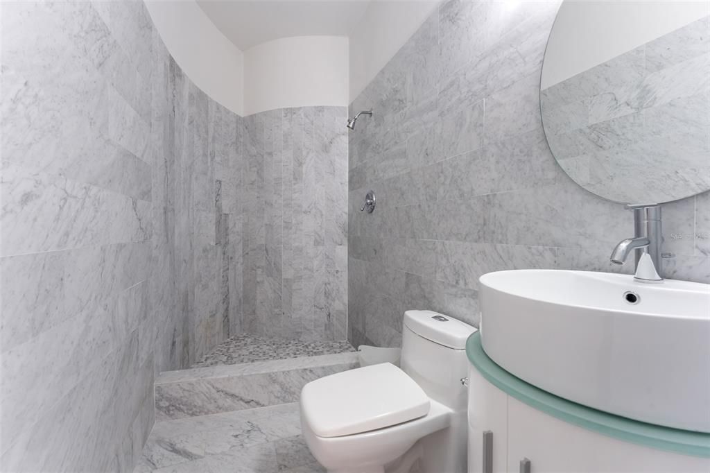 待售: $3,500,000 (7 贝兹, 8 浴室, 7874 平方英尺)