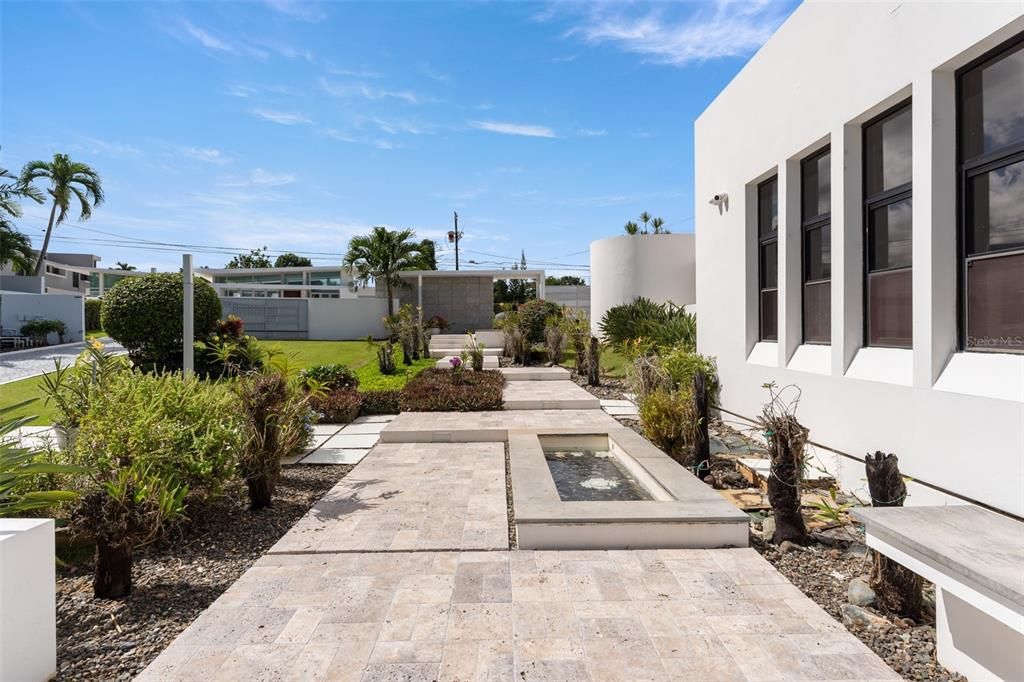 待售: $3,500,000 (7 贝兹, 8 浴室, 7874 平方英尺)