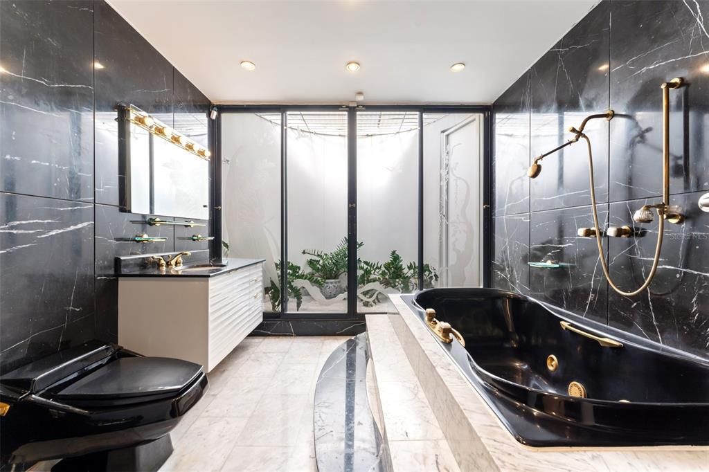 待售: $3,500,000 (7 贝兹, 8 浴室, 7874 平方英尺)