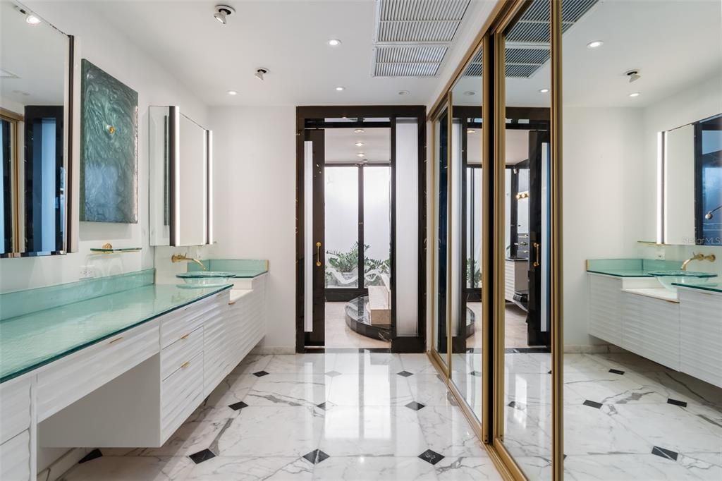 待售: $3,500,000 (7 贝兹, 8 浴室, 7874 平方英尺)