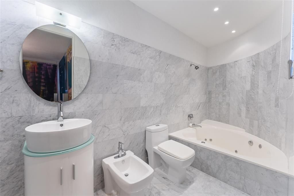 待售: $3,500,000 (7 贝兹, 8 浴室, 7874 平方英尺)