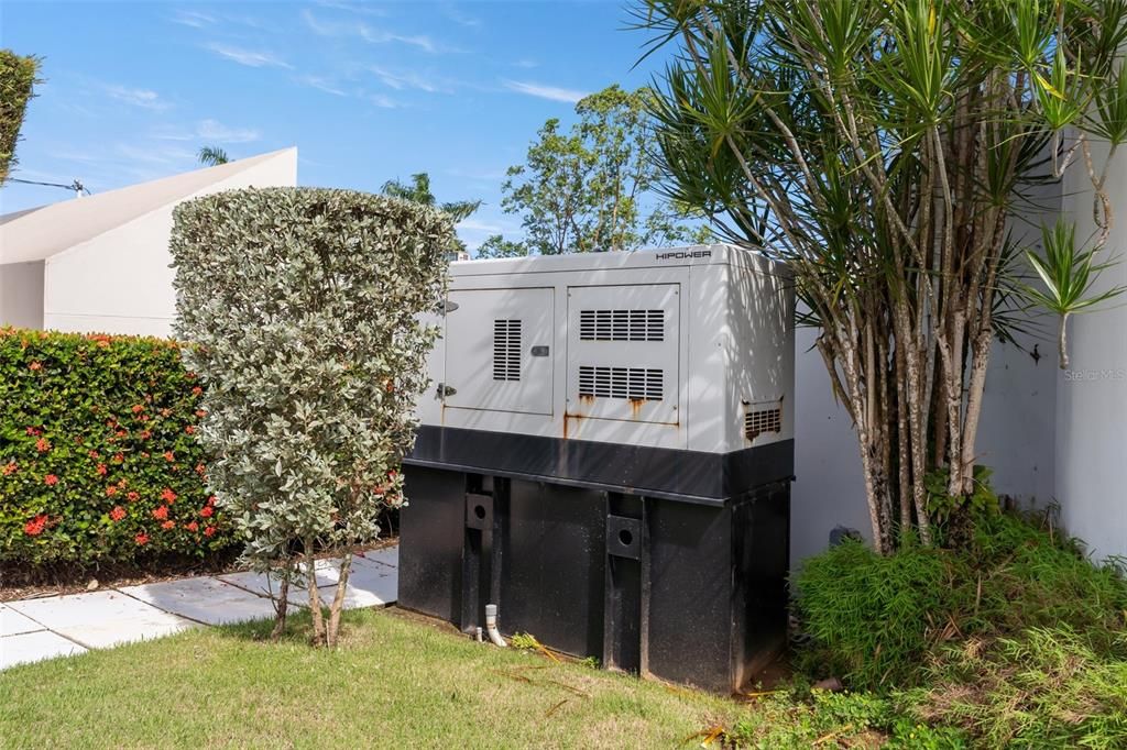 待售: $3,500,000 (7 贝兹, 8 浴室, 7874 平方英尺)