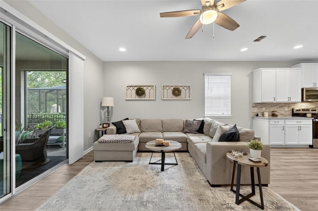 En Venta: $475,000 (3 camas, 2 baños, 2179 Pies cuadrados)