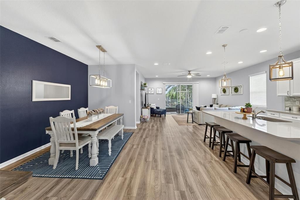 En Venta: $475,000 (3 camas, 2 baños, 2179 Pies cuadrados)