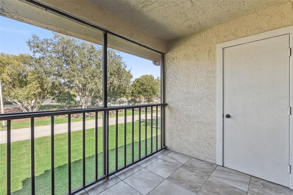 待售: $220,000 (2 贝兹, 2 浴室, 934 平方英尺)