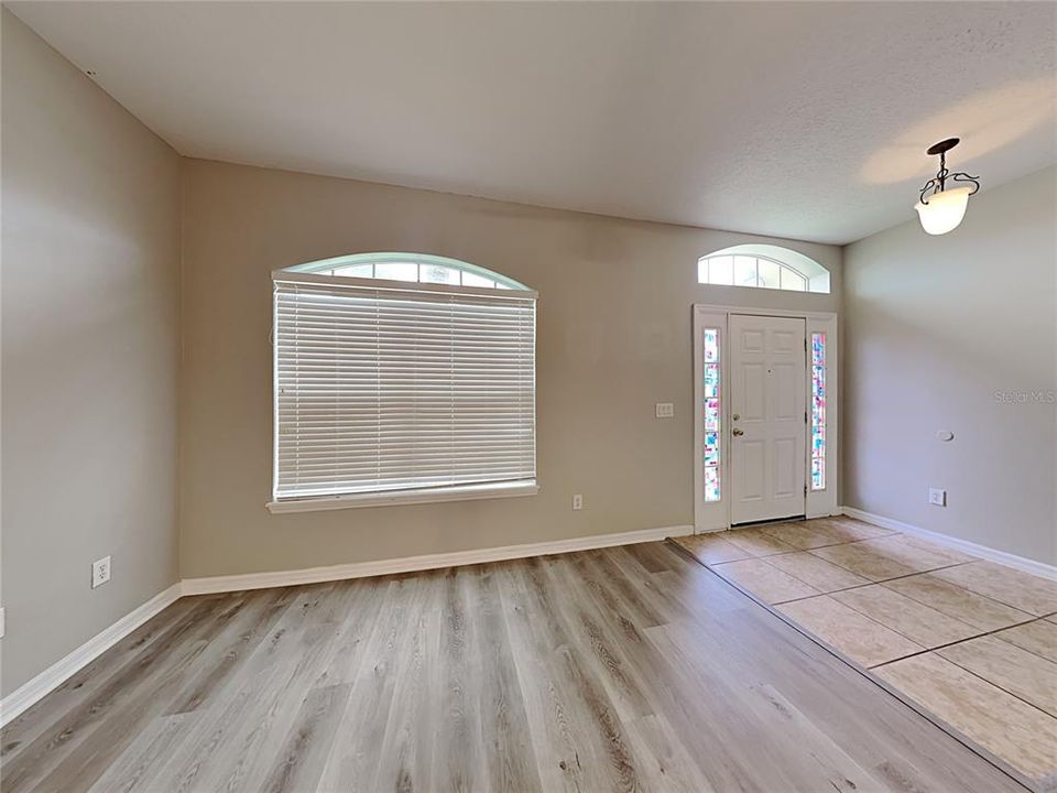 На продажу: $355,000 (3 спален, 2 ванн, 1751 Квадратных фут)