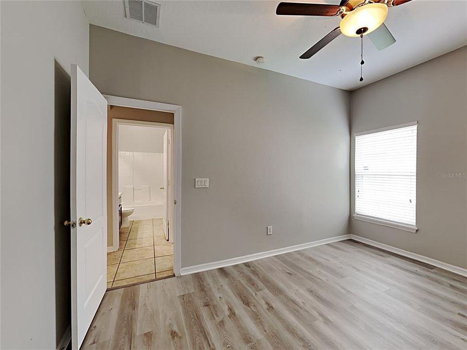 На продажу: $355,000 (3 спален, 2 ванн, 1751 Квадратных фут)