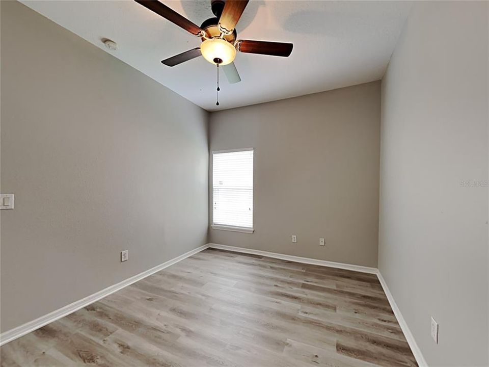 На продажу: $355,000 (3 спален, 2 ванн, 1751 Квадратных фут)