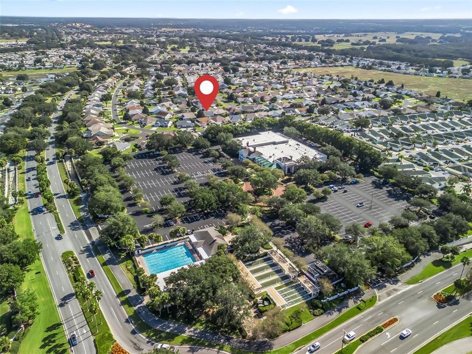 合同活跃: $365,000 (3 贝兹, 2 浴室, 1860 平方英尺)