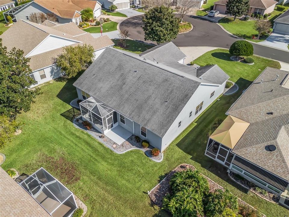 合同活跃: $365,000 (3 贝兹, 2 浴室, 1860 平方英尺)