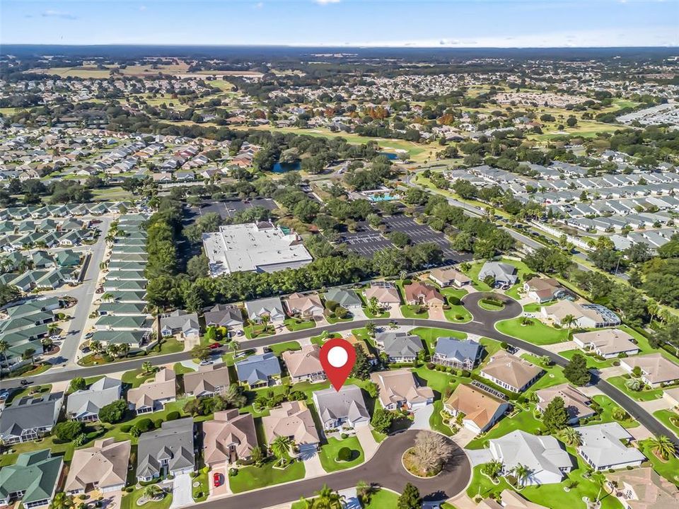 合同活跃: $365,000 (3 贝兹, 2 浴室, 1860 平方英尺)