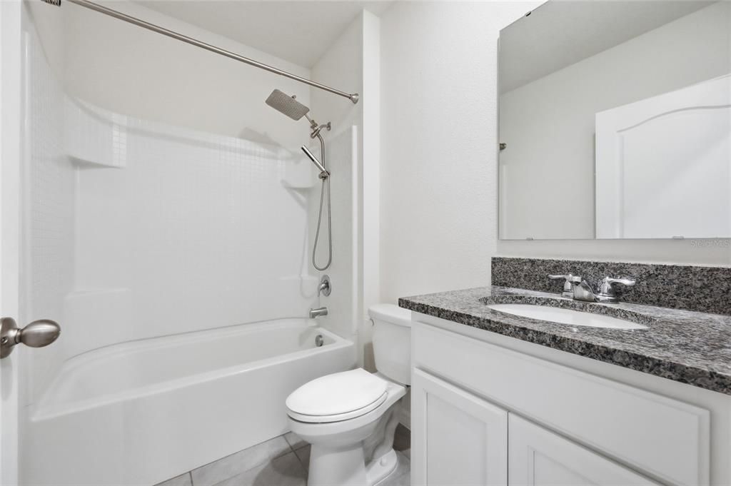 For Sale: $375,000 (3 beds, 2 baths, 1664 Square Feet)