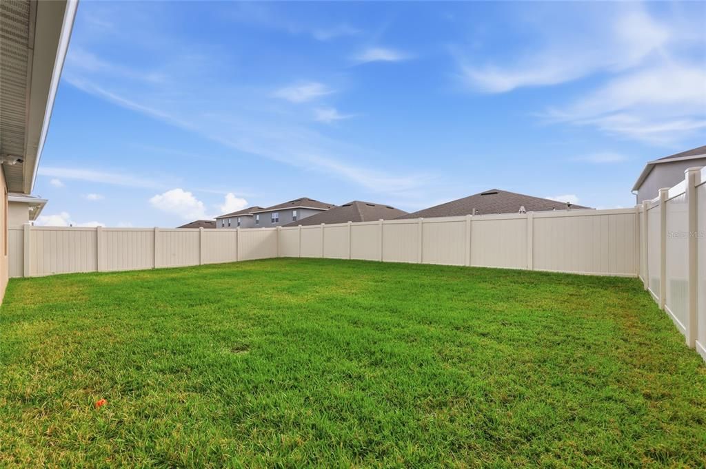 For Sale: $375,000 (3 beds, 2 baths, 1664 Square Feet)