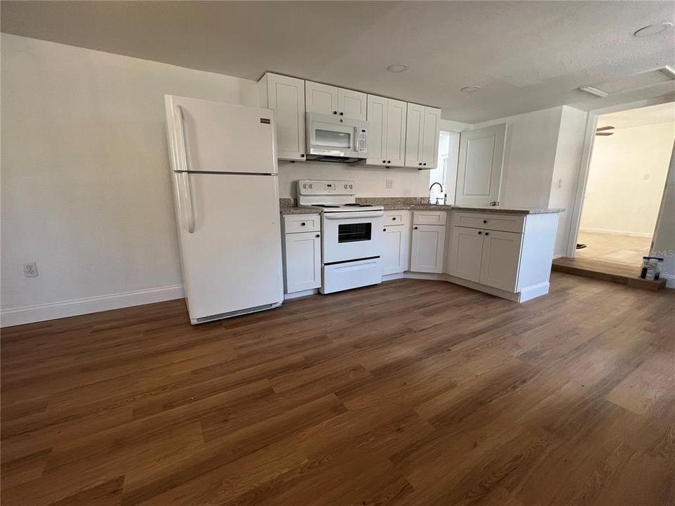 For Rent: $1,500 (2 beds, 1 baths, 1200 Square Feet)