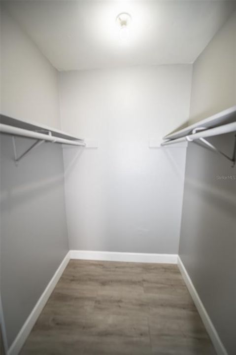 For Rent: $1,295 (1 beds, 1 baths, 670 Square Feet)