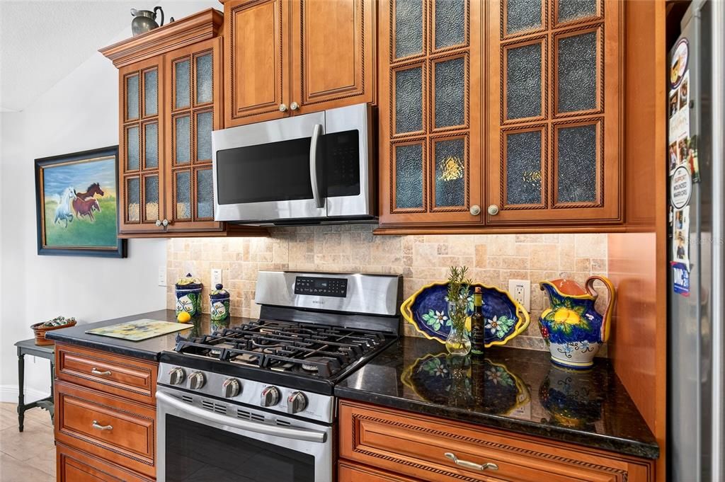 For Sale: $675,000 (3 beds, 2 baths, 1729 Square Feet)