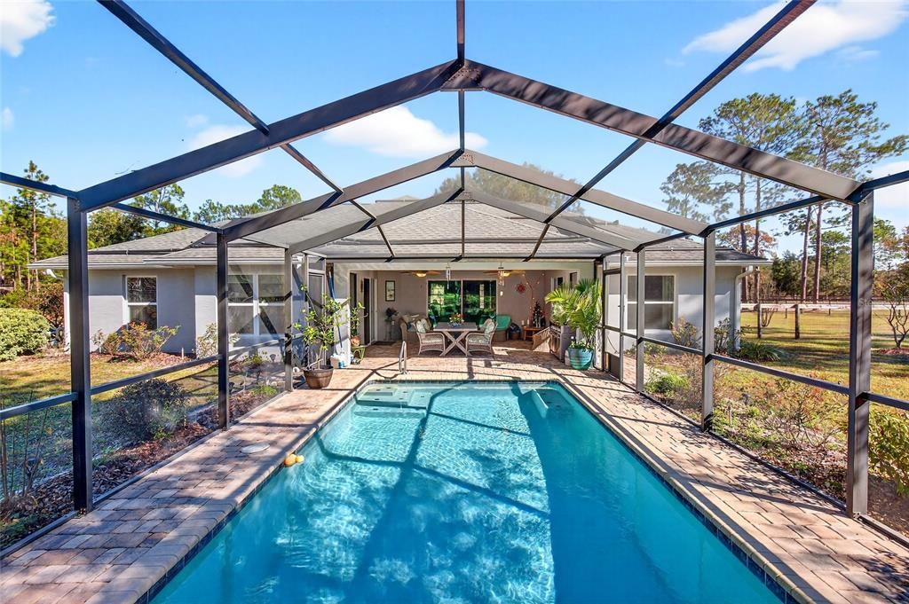 For Sale: $675,000 (3 beds, 2 baths, 1729 Square Feet)