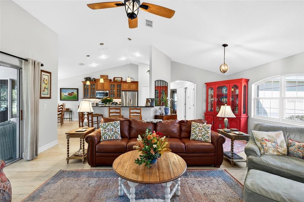 For Sale: $675,000 (3 beds, 2 baths, 1729 Square Feet)