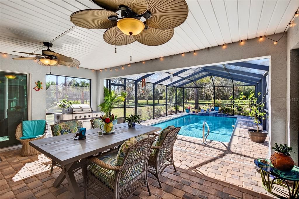 For Sale: $675,000 (3 beds, 2 baths, 1729 Square Feet)