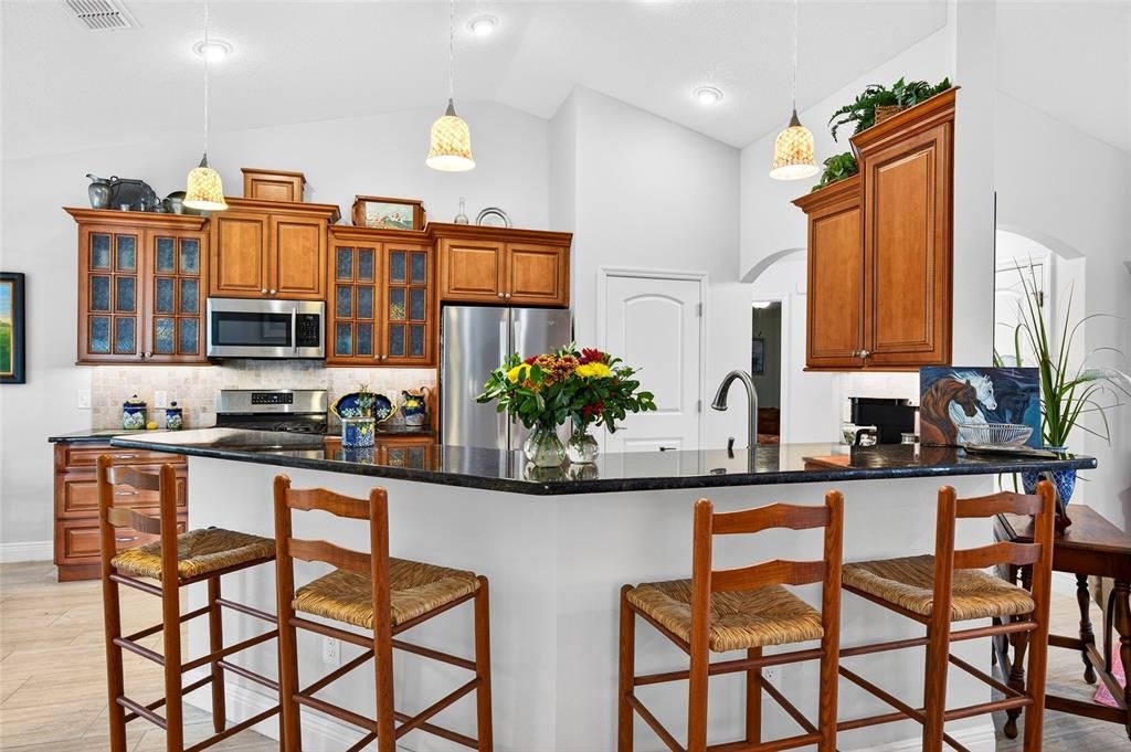 For Sale: $675,000 (3 beds, 2 baths, 1729 Square Feet)