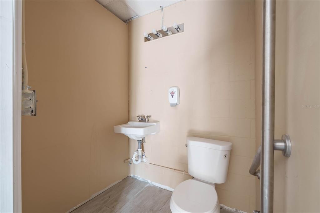 На продажу: $1,550,000 (0 спален, 0 ванн, 7342 Квадратных фут)