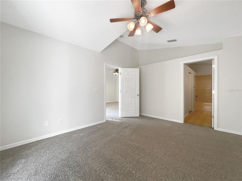 For Sale: $316,000 (3 beds, 2 baths, 1557 Square Feet)