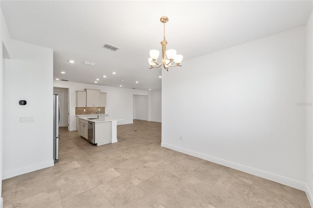 En Venta: $365,000 (2 camas, 2 baños, 1718 Pies cuadrados)