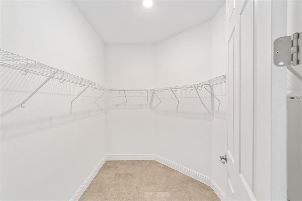 En Venta: $365,000 (2 camas, 2 baños, 1718 Pies cuadrados)