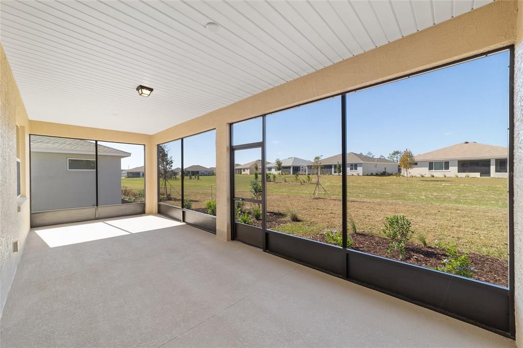 En Venta: $365,000 (2 camas, 2 baños, 1718 Pies cuadrados)