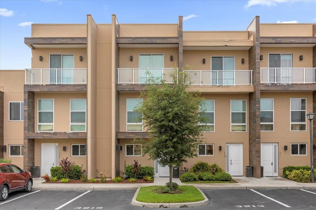 待售: $415,000 (3 贝兹, 3 浴室, 2268 平方英尺)