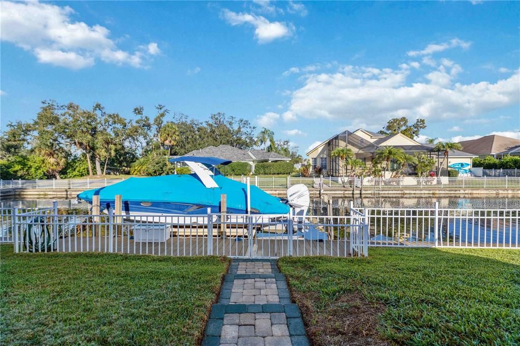 На продажу: $1,050,000 (4 спален, 2 ванн, 2240 Квадратных фут)