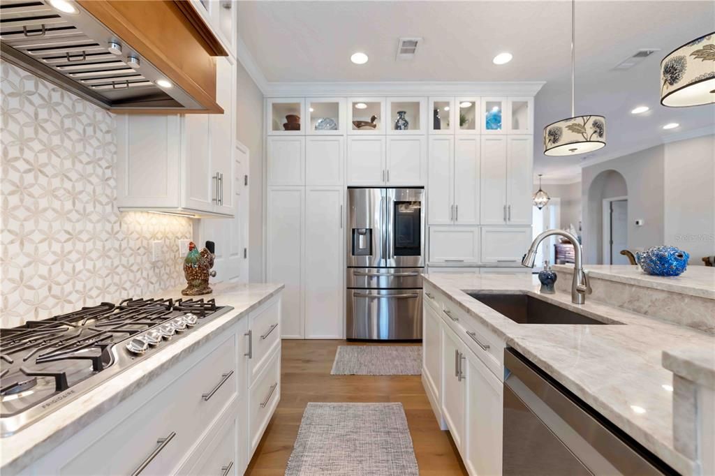 На продажу: $1,050,000 (4 спален, 2 ванн, 2240 Квадратных фут)