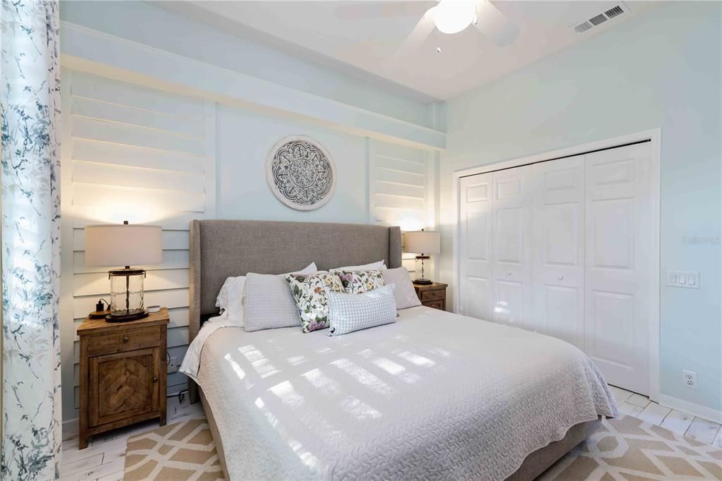 На продажу: $1,050,000 (4 спален, 2 ванн, 2240 Квадратных фут)