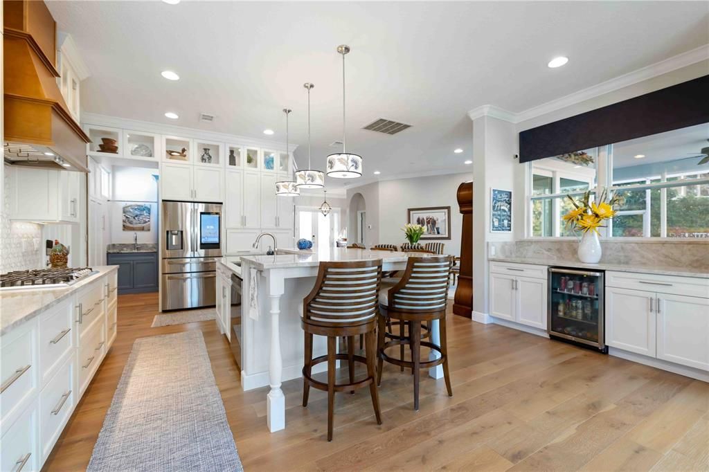 На продажу: $1,050,000 (4 спален, 2 ванн, 2240 Квадратных фут)