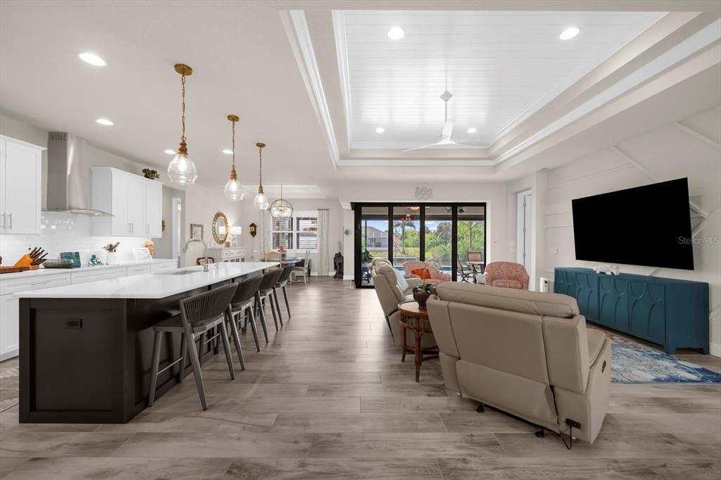 En Venta: $1,100,000 (3 camas, 3 baños, 2261 Pies cuadrados)