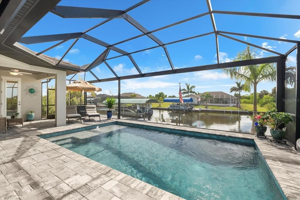 En Venta: $1,100,000 (3 camas, 3 baños, 2261 Pies cuadrados)