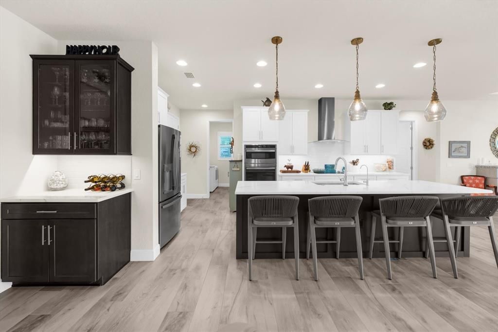 En Venta: $1,100,000 (3 camas, 3 baños, 2261 Pies cuadrados)