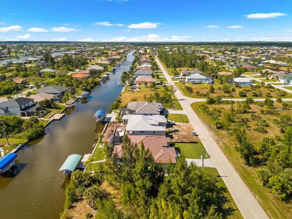 En Venta: $1,100,000 (3 camas, 3 baños, 2261 Pies cuadrados)