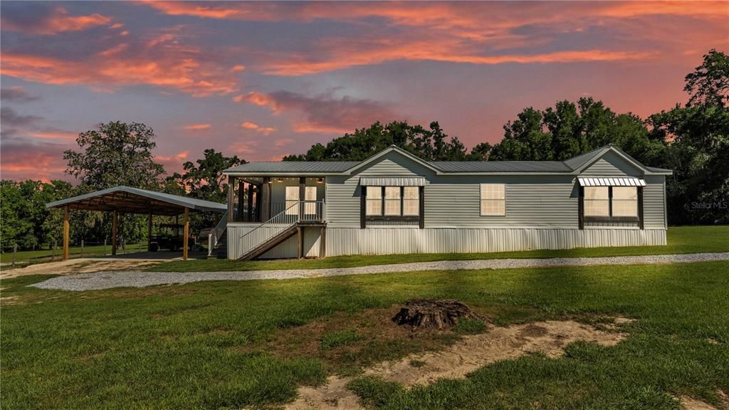 For Sale: $3,000,000 (3 beds, 2 baths, 2736 Square Feet)