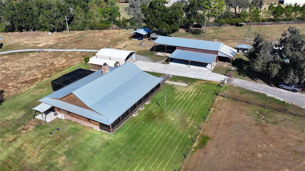 For Sale: $3,000,000 (3 beds, 2 baths, 2736 Square Feet)